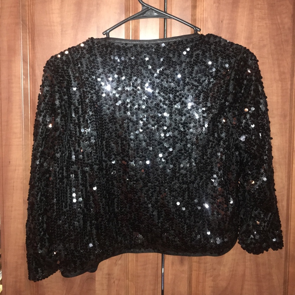 Black sparkly dress up throw